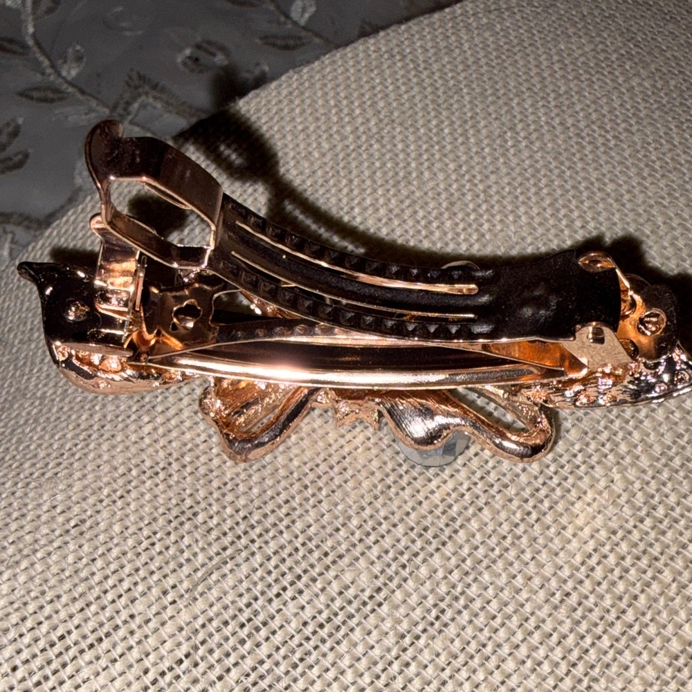 Sparkling Teal Crystal Hair Clip - Picture 8 of 9